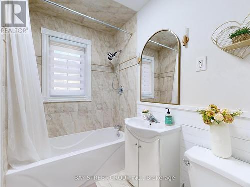 45 Enfield Avenue, Toronto, ON - Indoor Photo Showing Bathroom