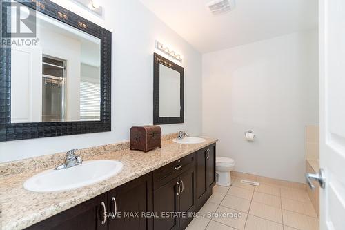 9 Upper Canada Court N, Halton Hills, ON - Indoor Photo Showing Bathroom