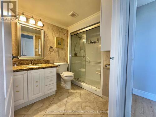 712 - 5280 Lakeshore Road, Burlington, ON - Indoor Photo Showing Bathroom