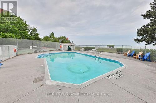 712 - 5280 Lakeshore Road, Burlington, ON - Outdoor With In Ground Pool