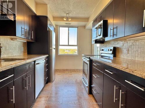 712 - 5280 Lakeshore Road, Burlington, ON - Indoor Photo Showing Kitchen