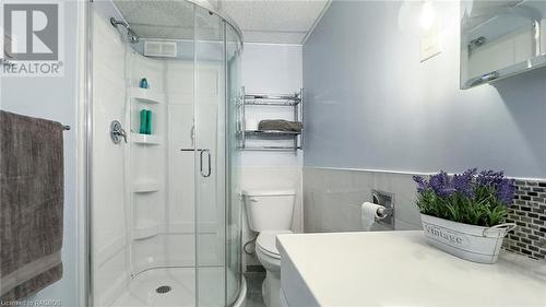 644 Scott Street, Kincardine, ON - Indoor Photo Showing Bathroom