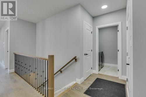 271 South Carriage Road, London, ON - Indoor Photo Showing Other Room