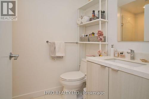 1905 - 125 Blue Jays Way, Toronto, ON - Indoor Photo Showing Bathroom