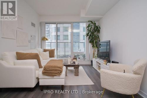 1905 - 125 Blue Jays Way, Toronto, ON - Indoor Photo Showing Living Room