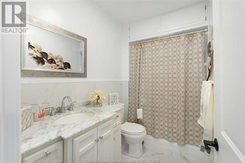 1123 Reaume, Lasalle, ON - Indoor Photo Showing Bathroom