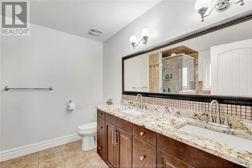 2685 Kevin Street, Lasalle, ON - Indoor Photo Showing Bathroom