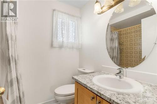 2nd floor 3 piece bath - 55 Malvern Drive, Ottawa, ON - Indoor Photo Showing Bathroom