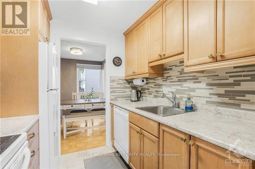 55 Malvern Drive, Ottawa, ON - Indoor Photo Showing Kitchen