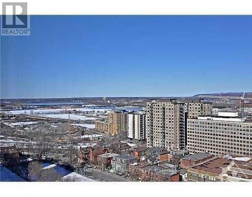 2205 - 500 Laurier Avenue W, Ottawa, ON - Outdoor With View