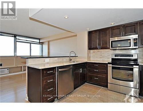 2205 - 500 Laurier Avenue W, Ottawa, ON - Indoor Photo Showing Kitchen