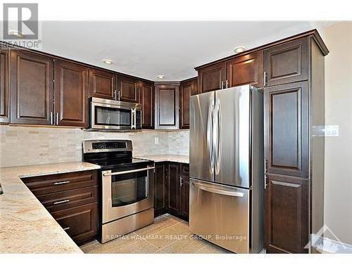 2205 - 500 Laurier Avenue W, Ottawa, ON - Indoor Photo Showing Kitchen With Stainless Steel Kitchen