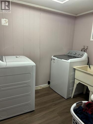 596 Main Road, Pouch Cove, NL - Indoor Photo Showing Laundry Room