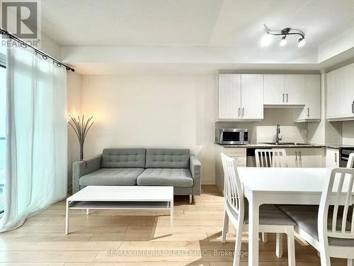 1212 - 68 Canterbury Place, Toronto, ON - Indoor Photo Showing Dining Room