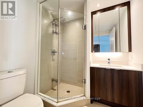 319 - 1 Edgewater Drive, Toronto, ON - Indoor Photo Showing Bathroom