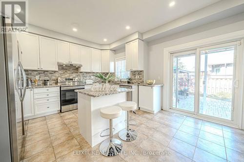 67 Rosswell Drive, Clarington, ON - Indoor Photo Showing Kitchen With Upgraded Kitchen