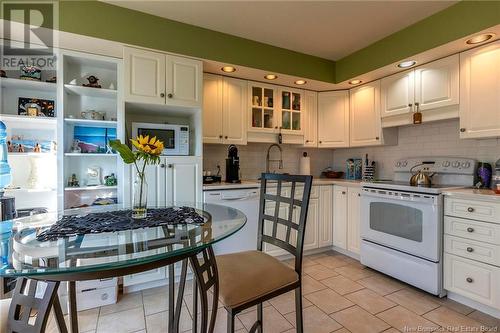 14 Wayne Terrace, Saint John, NB - Indoor Photo Showing Kitchen