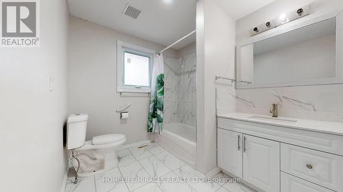 187 Delrex Boulevard, Halton Hills, ON - Indoor Photo Showing Bathroom