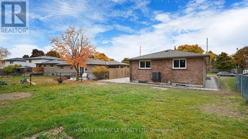 187 Delrex Boulevard, Halton Hills, ON - Outdoor