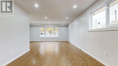 187 Delrex Boulevard, Halton Hills, ON - Indoor Photo Showing Other Room