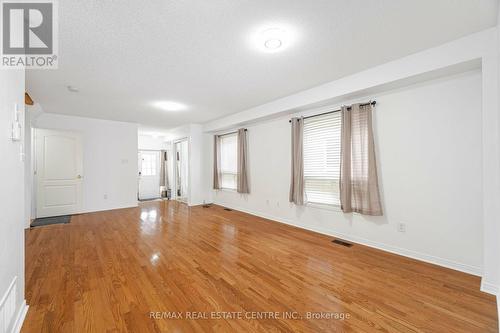 Upper - 35 Spicebush Terrace, Brampton, ON - Indoor Photo Showing Other Room