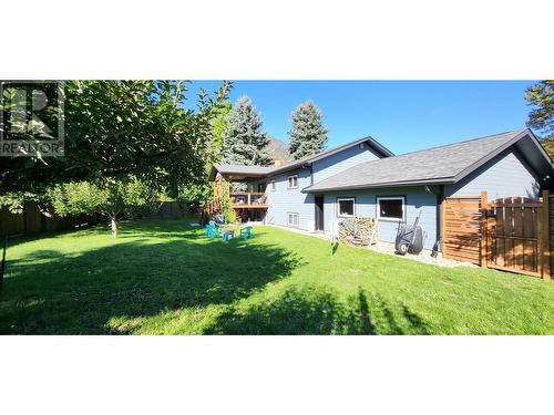 303 Delany Avenue, Slocan, BC - Outdoor