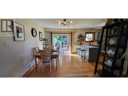 303 Delany Avenue, Slocan, BC - Indoor Photo Showing Dining Room