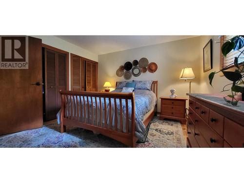 303 Delany Avenue, Slocan, BC - Indoor Photo Showing Bedroom