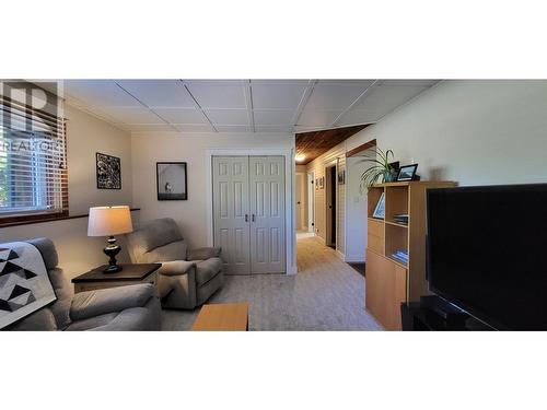 303 Delany Avenue, Slocan, BC - Indoor