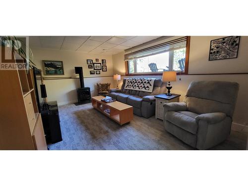 303 Delany Avenue, Slocan, BC - Indoor