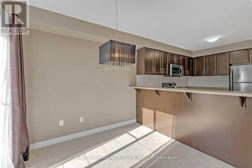 73 - 47 Bellhaven Crescent N, Brampton, ON - Indoor Photo Showing Kitchen