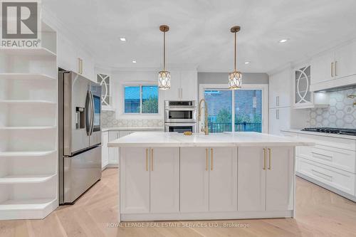 12 Elmcrest Road, Toronto, ON - Indoor Photo Showing Kitchen With Upgraded Kitchen