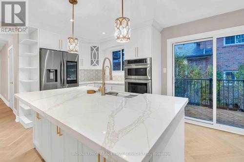 12 Elmcrest Road, Toronto, ON - Indoor Photo Showing Kitchen With Upgraded Kitchen