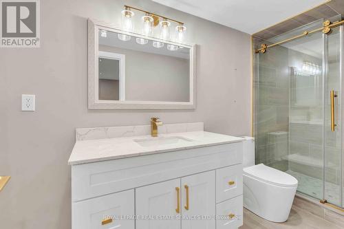 12 Elmcrest Road, Toronto, ON - Indoor Photo Showing Bathroom