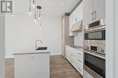 505 - 42 Mill Street, Halton Hills, ON - Indoor Photo Showing Kitchen With Upgraded Kitchen