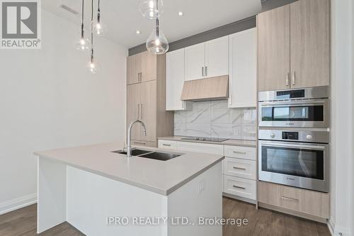 505 - 42 Mill Street, Halton Hills, ON - Indoor Photo Showing Kitchen With Double Sink With Upgraded Kitchen