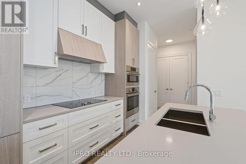 505 - 42 Mill Street, Halton Hills, ON - Indoor Photo Showing Kitchen With Double Sink With Upgraded Kitchen