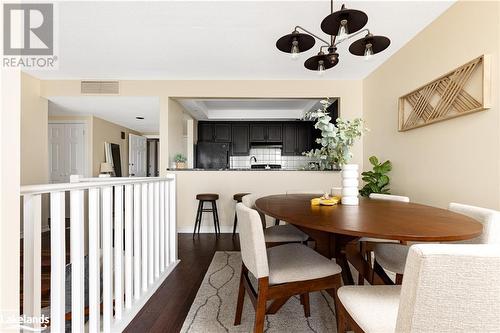 311 Grandview Hilltop Drive Unit# 3, Huntsville, ON - Indoor Photo Showing Dining Room