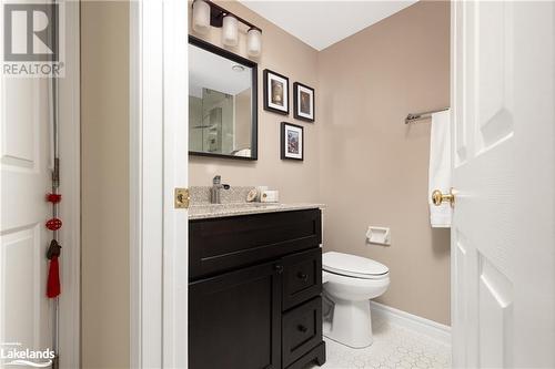 311 Grandview Hilltop Drive Unit# 3, Huntsville, ON - Indoor Photo Showing Bathroom