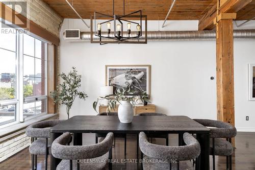 602 - 781 King Street W, Toronto, ON - Indoor Photo Showing Dining Room