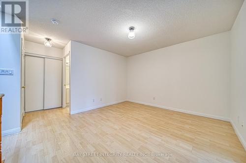 600 Grandview Way, Toronto, ON - Indoor Photo Showing Other Room