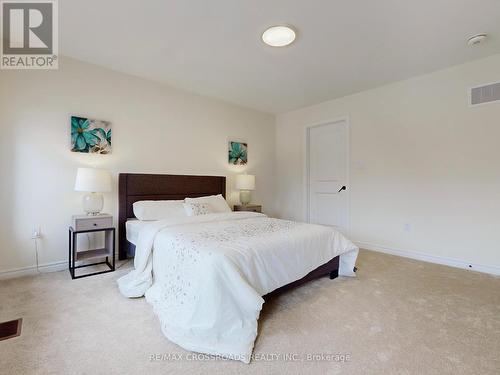 68 Kentledge Avenue, East Gwillimbury, ON - Indoor Photo Showing Bedroom