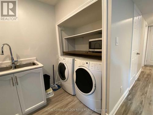 Bsmt - 22 Vandervoort Drive, Richmond Hill, ON - Indoor Photo Showing Laundry Room