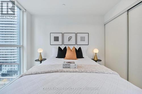 1204 - 510 Curran Place, Mississauga, ON - Indoor Photo Showing Bedroom