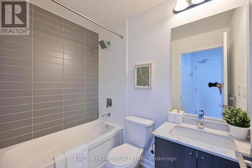 1204 - 510 Curran Place, Mississauga, ON - Indoor Photo Showing Bathroom