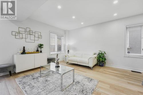 45 Waterbridge Street, Hamilton, ON - Indoor Photo Showing Living Room