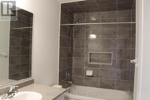 124 Pike Street, Peterborough, ON - Indoor Photo Showing Bathroom