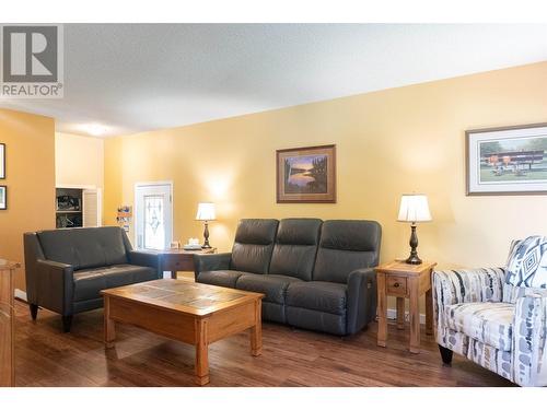 40 Babine Street, Kitimat, BC - Indoor Photo Showing Living Room