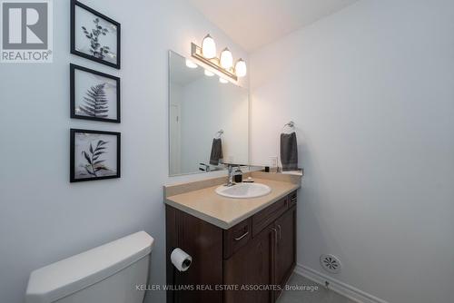 540 Bellflower Court, Milton, ON - Indoor Photo Showing Bathroom