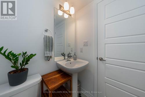 540 Bellflower Court, Milton, ON - Indoor Photo Showing Bathroom